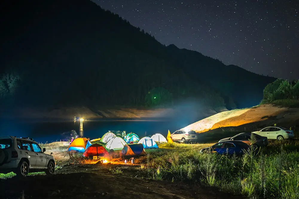 露營火出圈：一頂帳篷，如何撐起“詩與遠方”